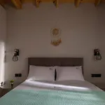 Amira House Sithonia