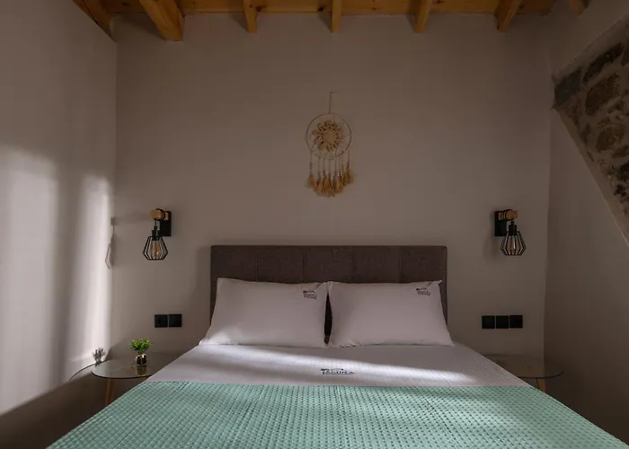 Amira House Sithonia